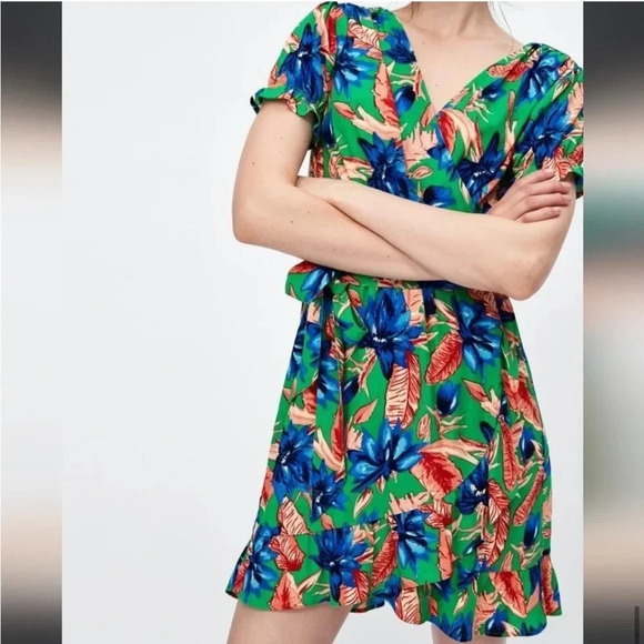 New Zara Floral Dress Wrap Mini Ruffles Bright Green Red Blue Vacation Tropical - Picture 6 of 9